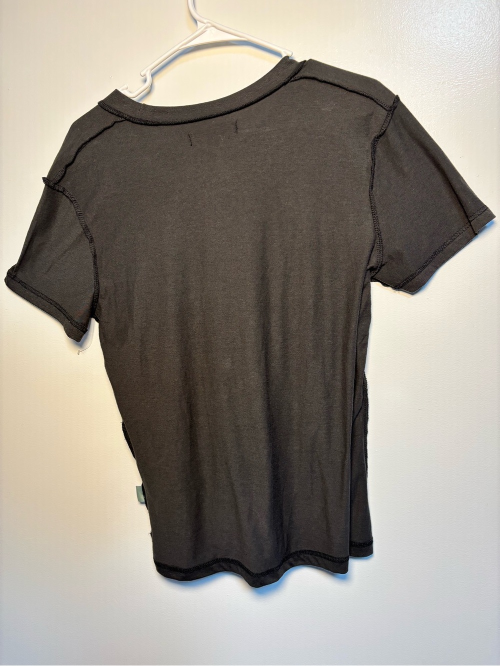 Urban Outfitters Black Short Sleeve Crew Tee - Raw Seam - Picture 5 of 5